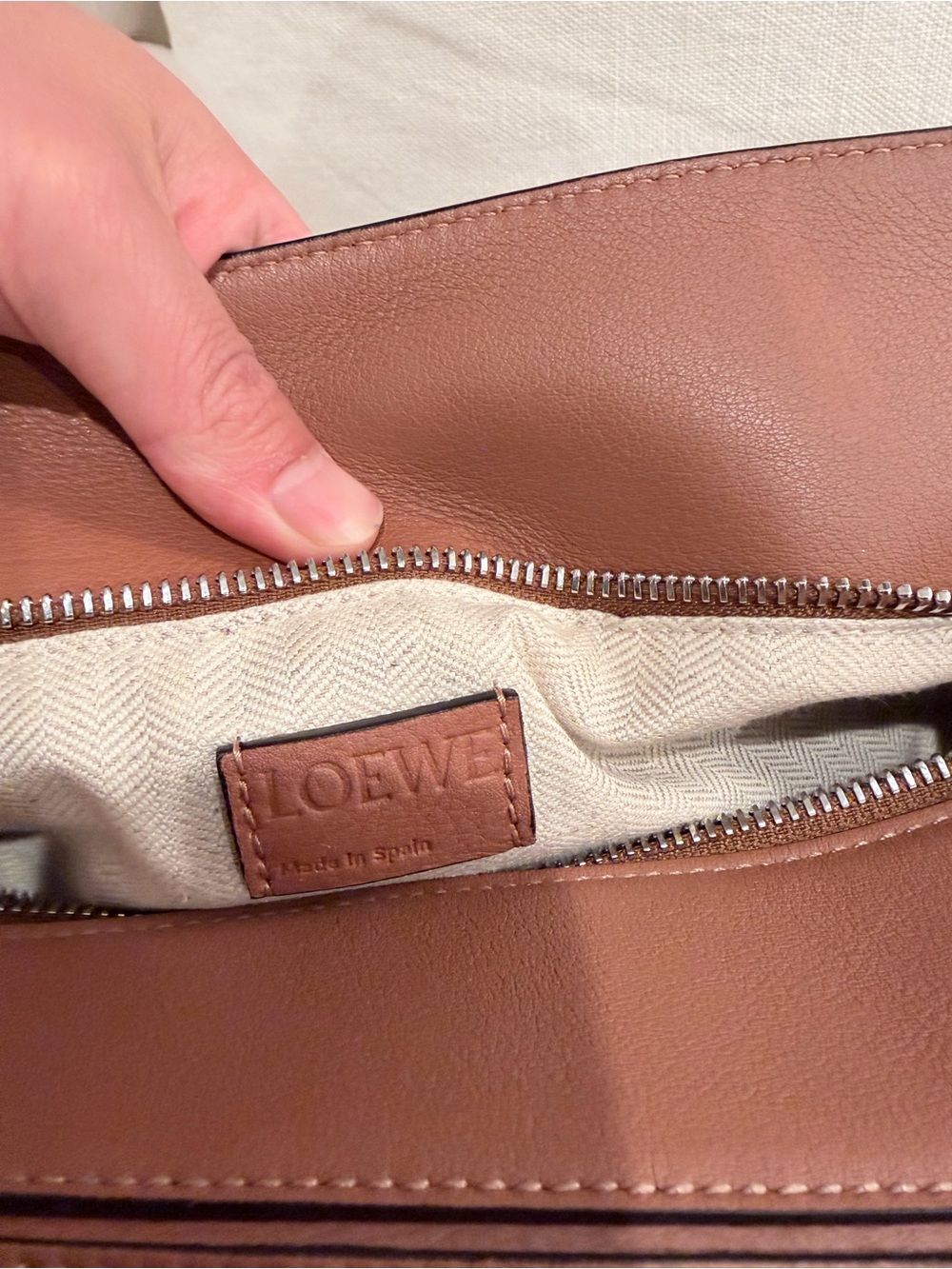 Loewe Brown Puzzle medium Leather Shoulder Bag - Picture 7 of 11